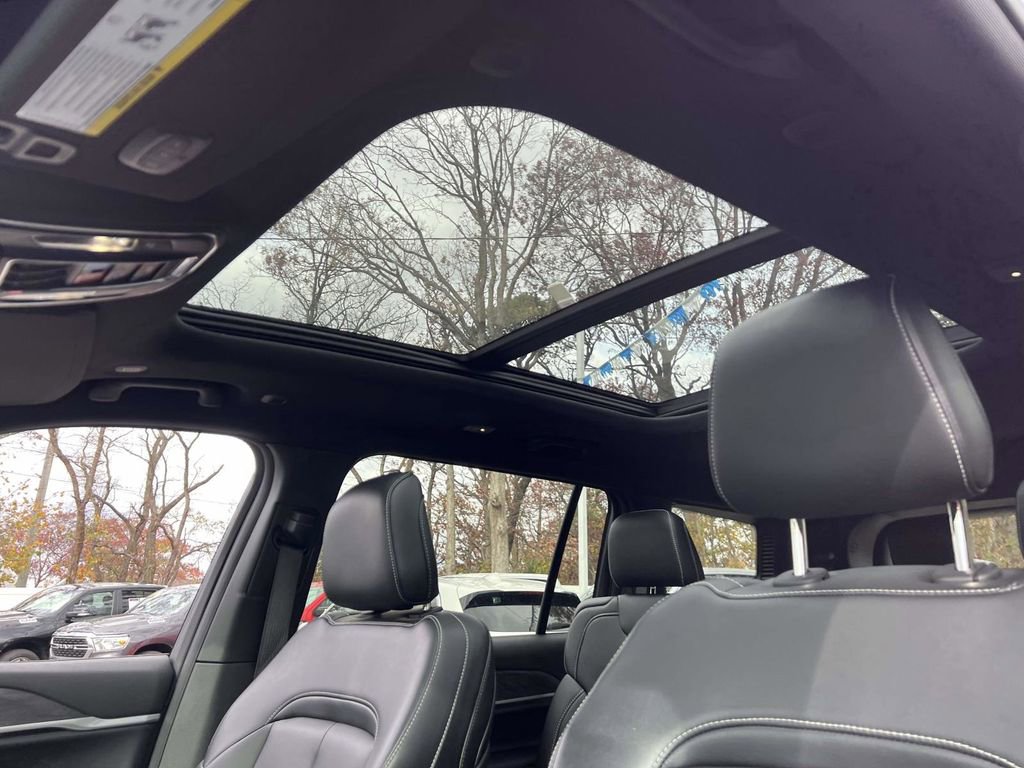 Used 2025 Jeep Grand Cherokee L Limited image 15