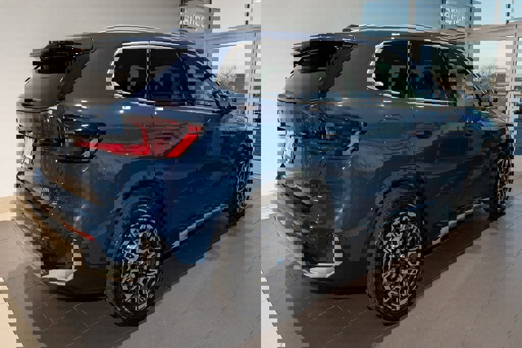 Used 2026 BMW X1 xDrive28i w/ Technology Package image 5