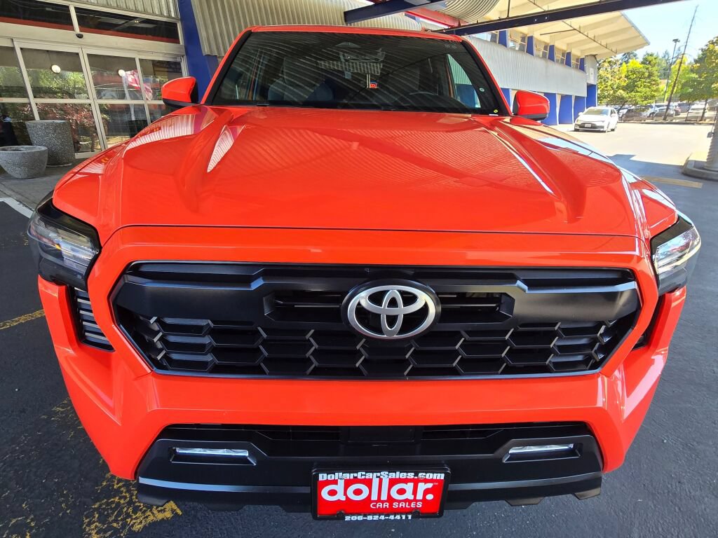 Used 2024 Toyota Tacoma TRD Off-Road AWD/4WD image 4