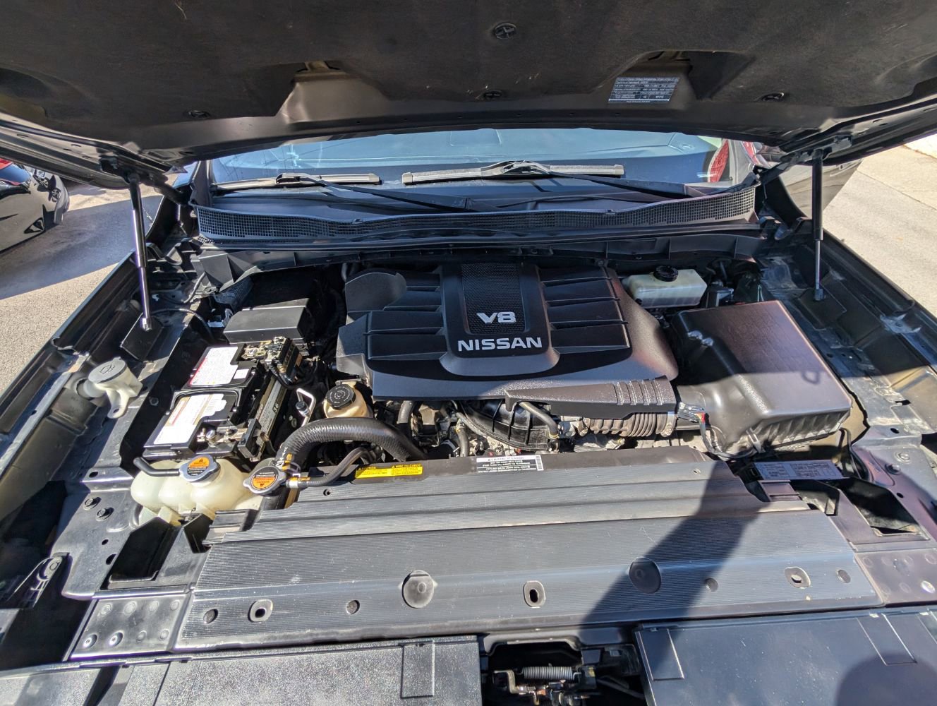 Used 2020 Nissan Titan SV w/ SV Convenience Package image 10