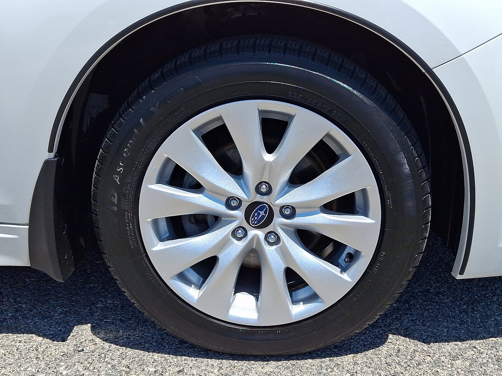 Used 2017 Subaru Legacy 2.5i Premium AWD/4WD image 8