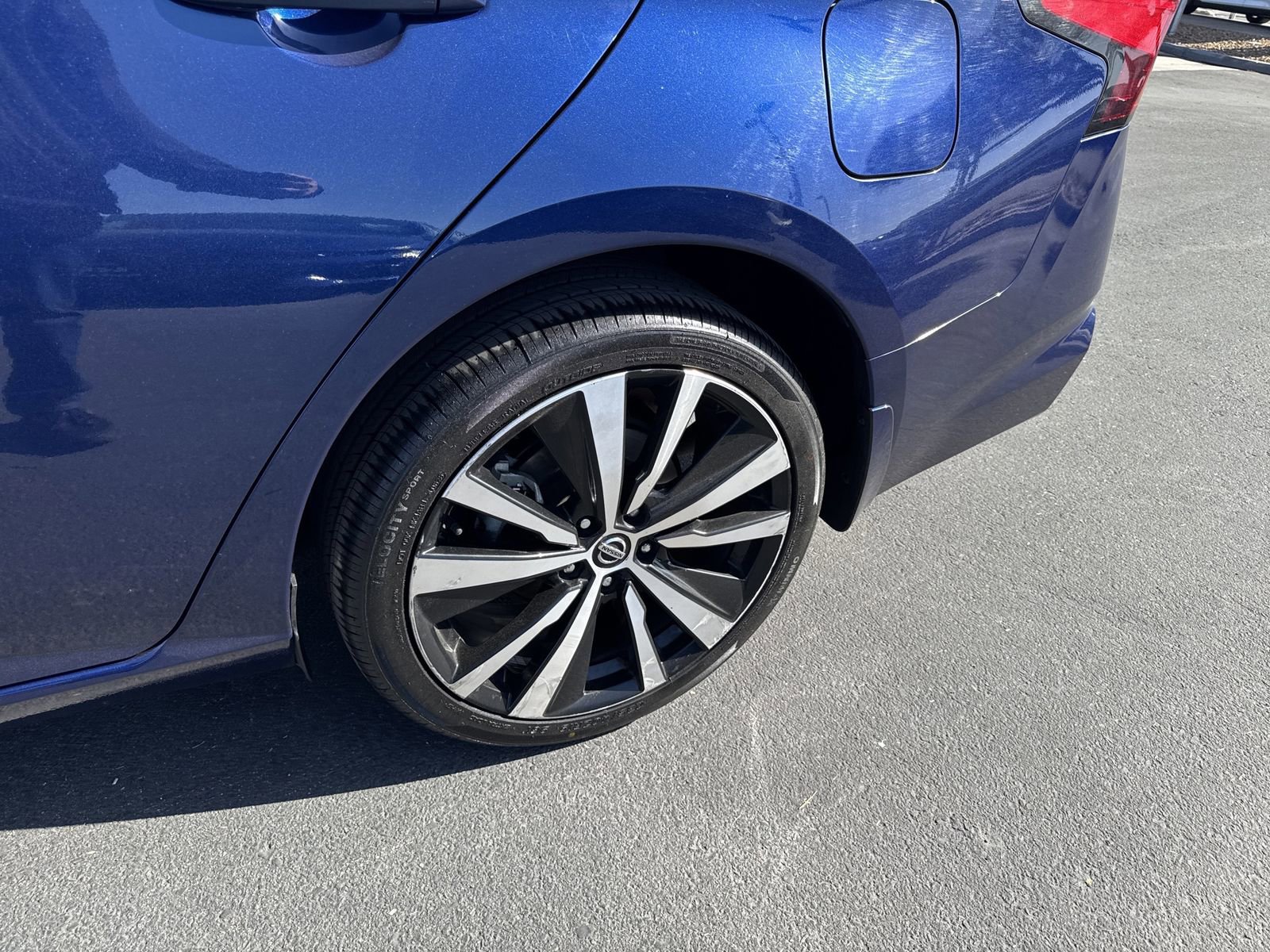 Used 2021 Nissan Altima 2.5 SR w/ SR Premium Package image 12