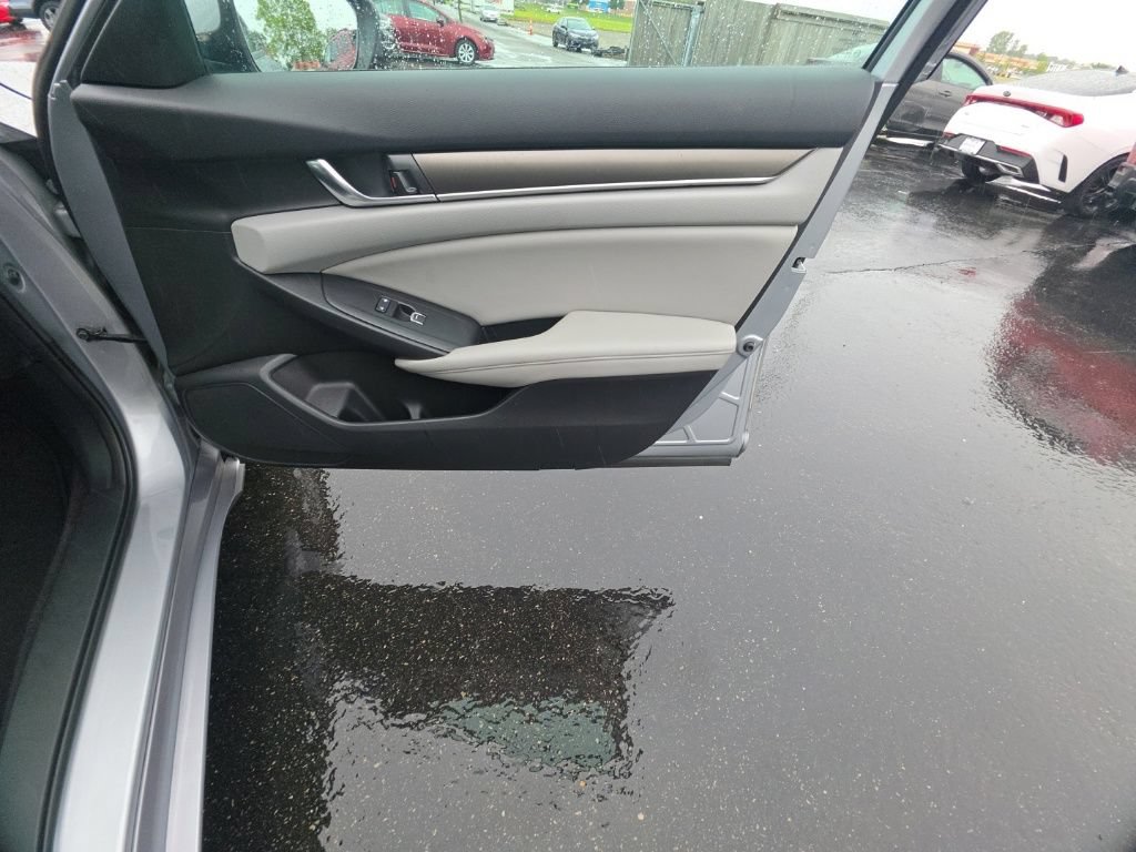 Used 2019 Honda Accord LX image 29