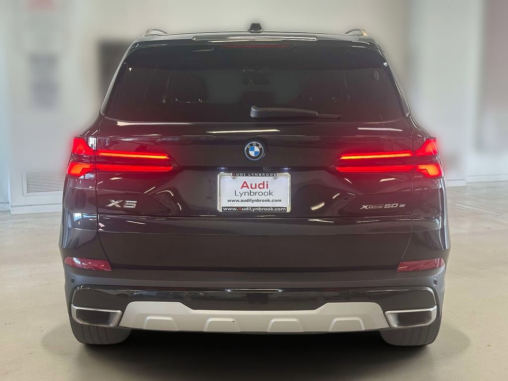 Used 2024 BMW X5 xDrive50e AWD/4WD image 5