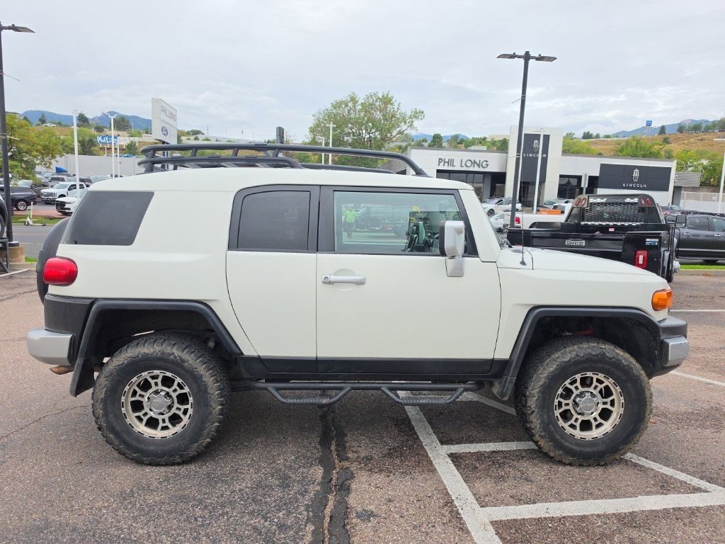 Used 2010 Toyota FJ Cruiser 4WD w/ Upgrade Pkg 2 image 8