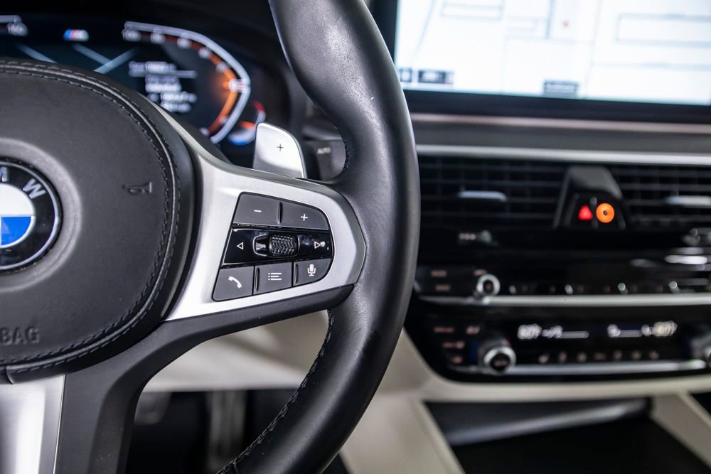 Used 2023 BMW 540i w/ M Sport Package image 42