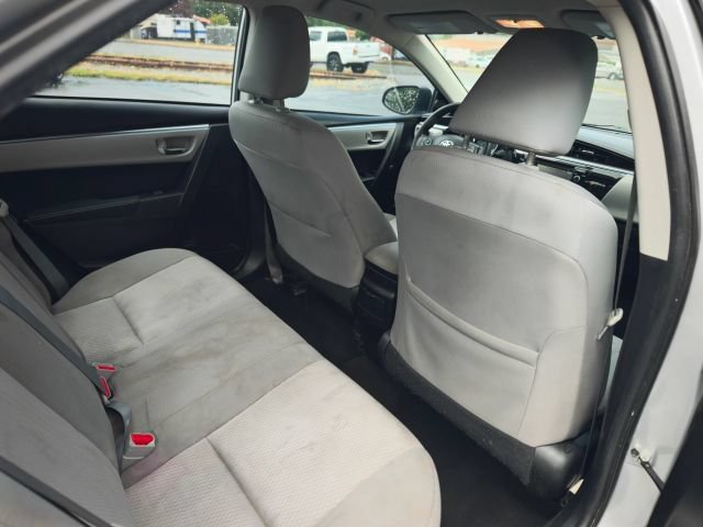 Used 2014 Toyota Corolla LE FWD image 40