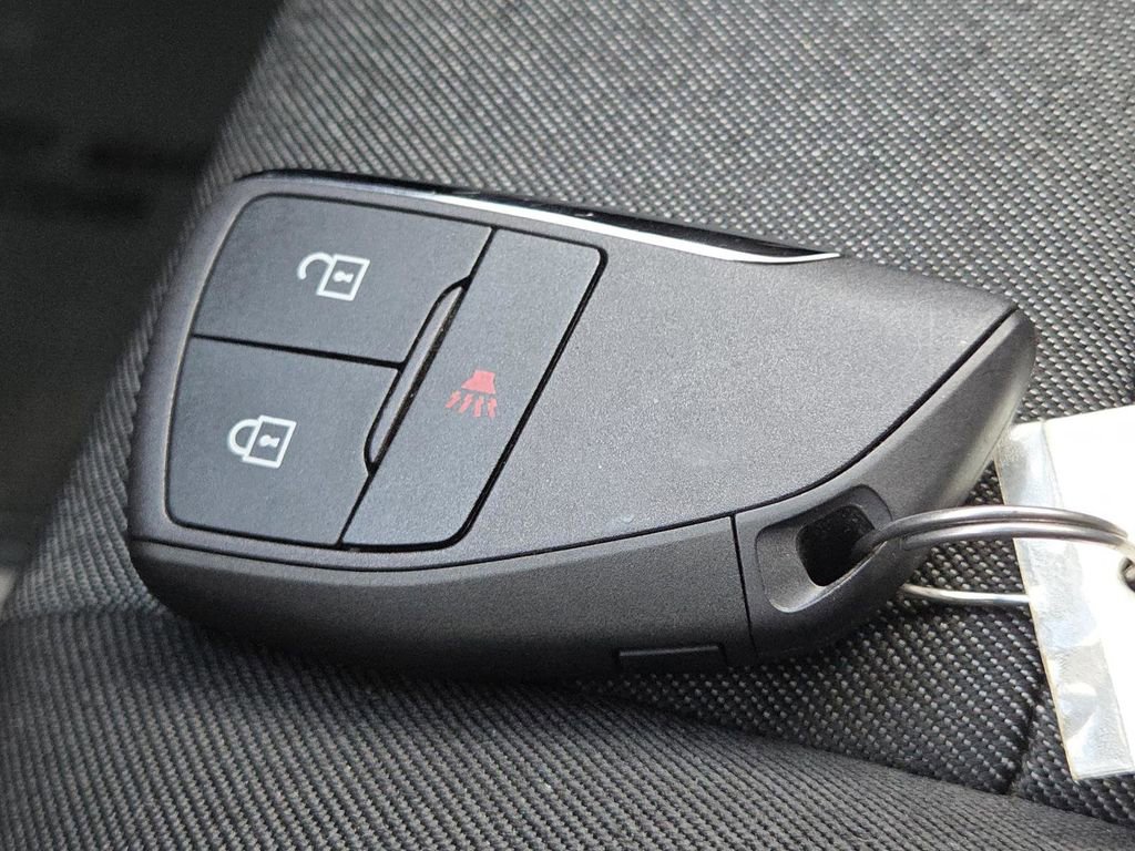 Used 2023 Chevrolet Colorado W/T image 33