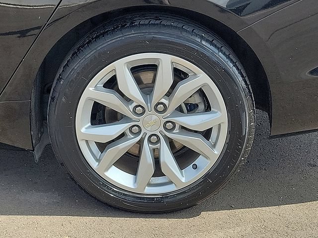 Used 2018 Chevrolet Impala LT w/ LT Convenience Package FWD image 10