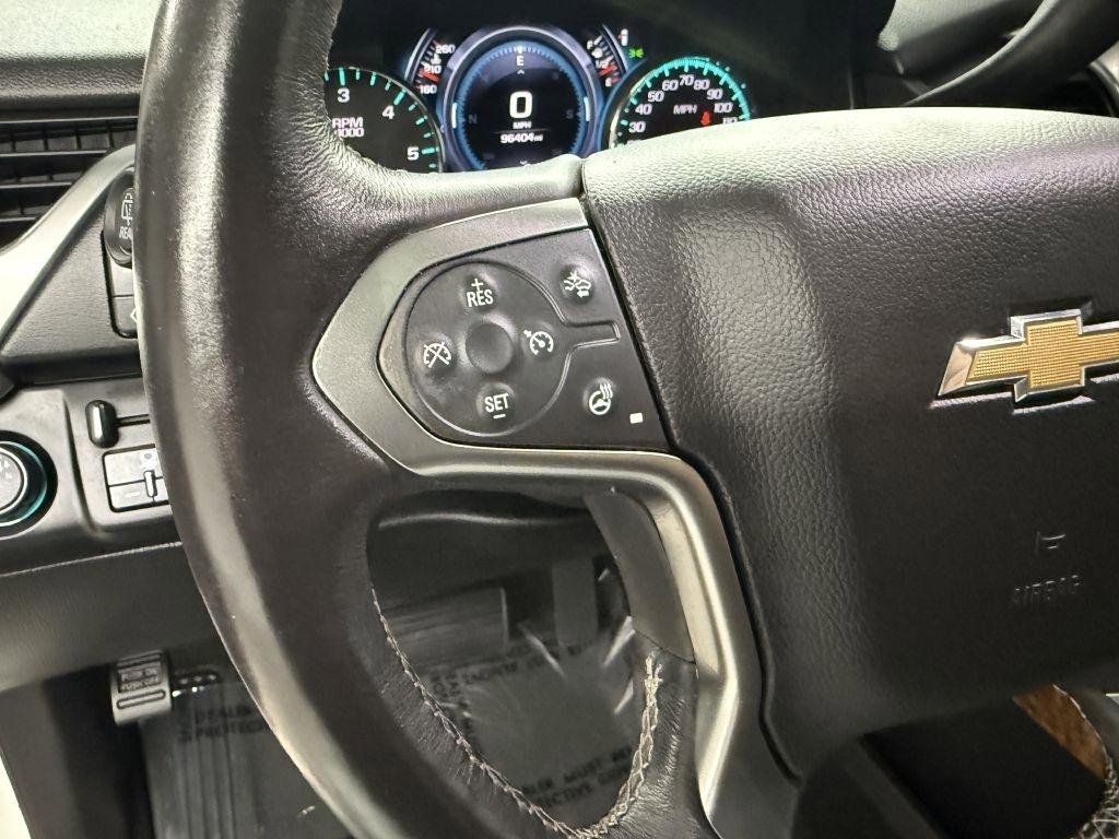 Used 2017 Chevrolet Suburban Premier image 18