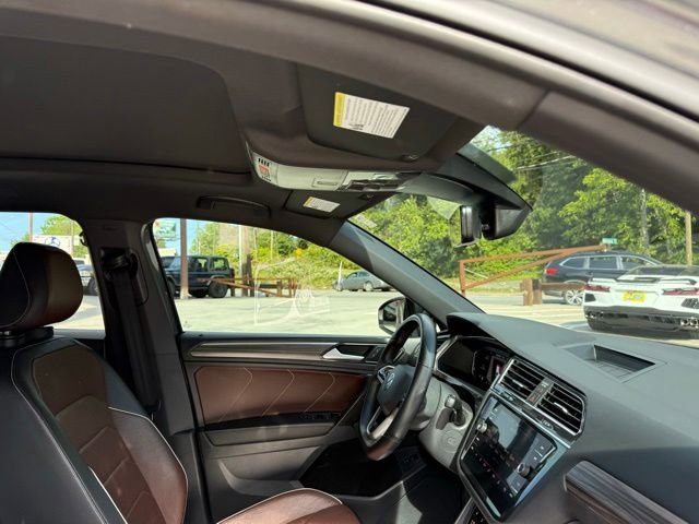 Used 2022 Volkswagen Tiguan SEL R-Line AWD/4WD image 91