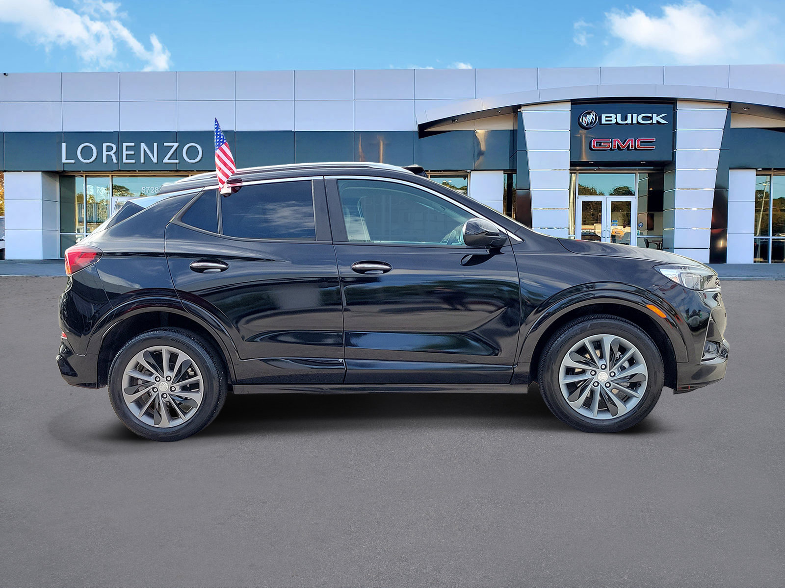 Used 2023 Buick Encore GX Select w/ Sport Touring Package FWD image 4