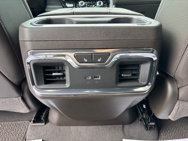 Used 2025 GMC Sierra 1500 Denali w/ Denali Reserve Package AWD/4WD image 37
