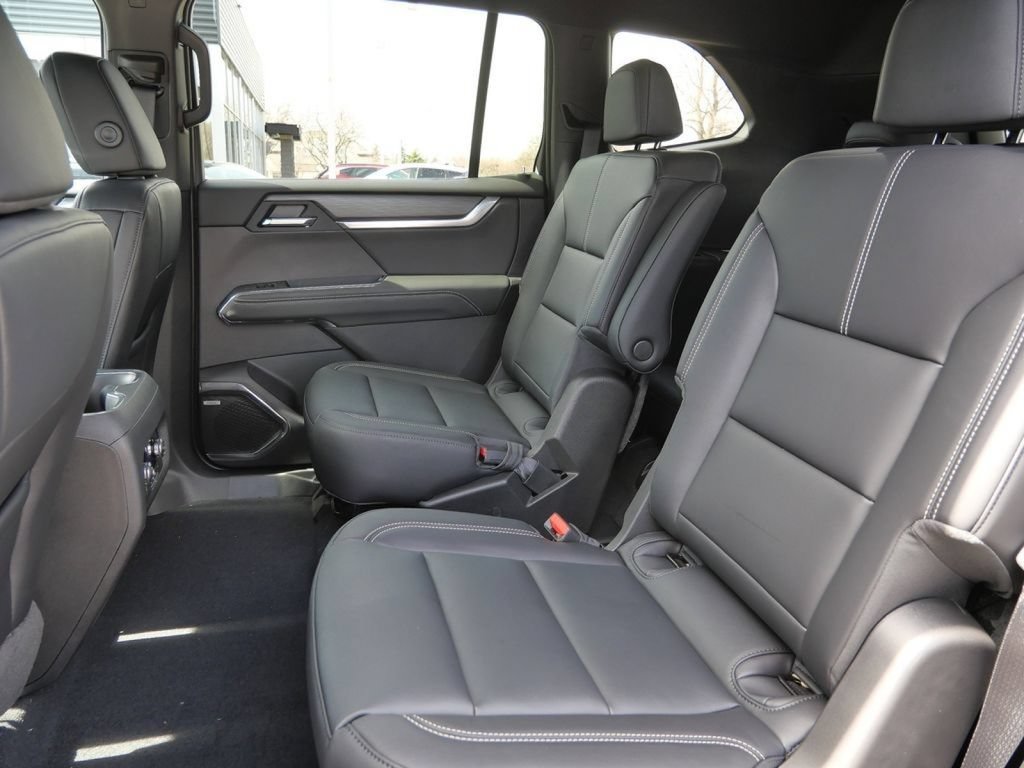 New 2026 GMC Acadia Elevation w/ Black Edition AWD/4WD image 39