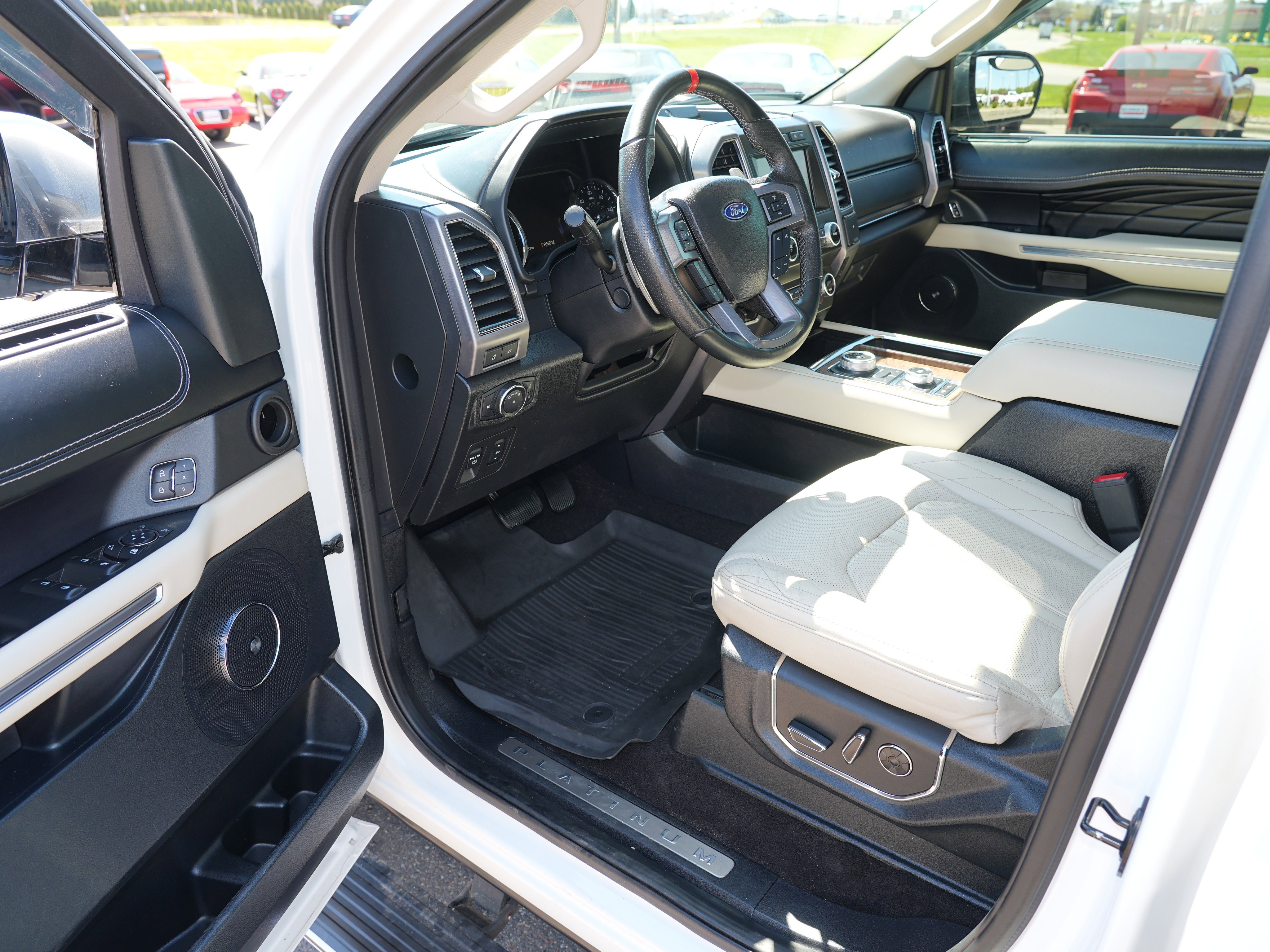 Used 2021 Ford Expedition Max Platinum AWD/4WD image 13