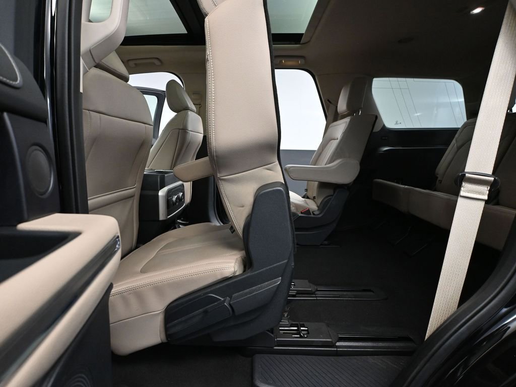 Used 2023 Ford Expedition Limited image 45