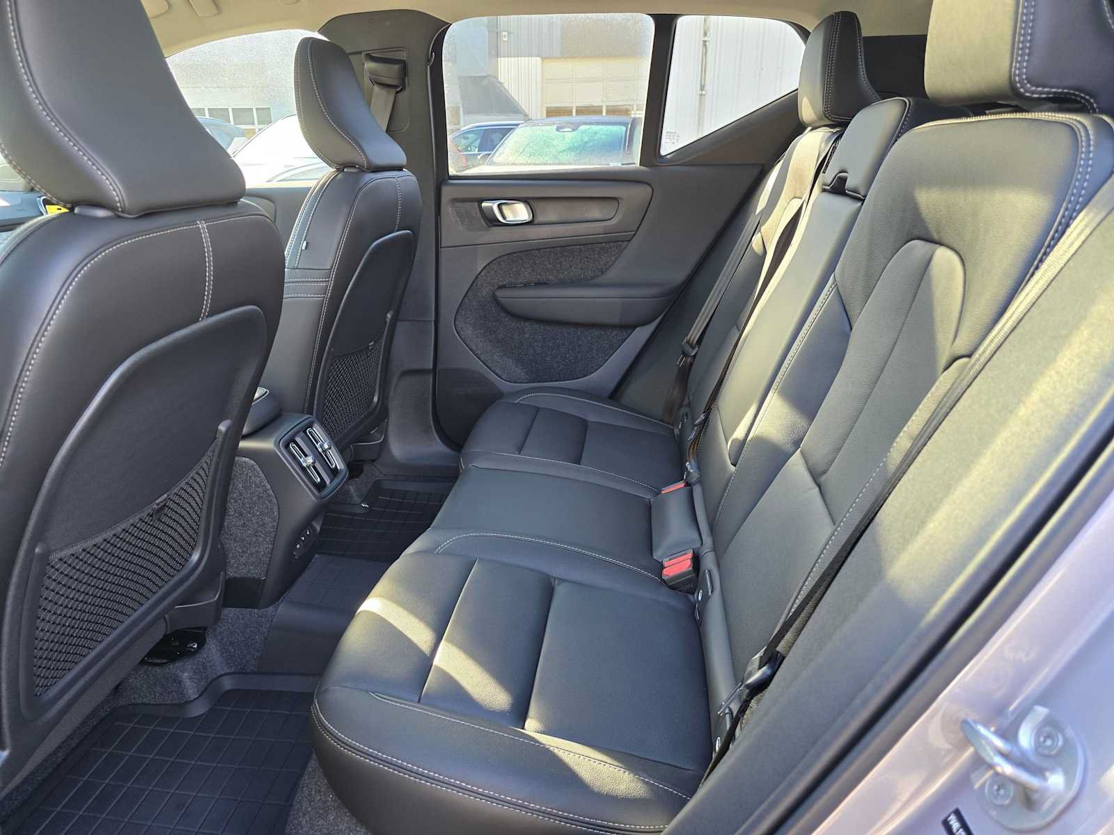 New 2026 Volvo XC40 B5 Plus w/ Protection Package Premier AWD/4WD image 23