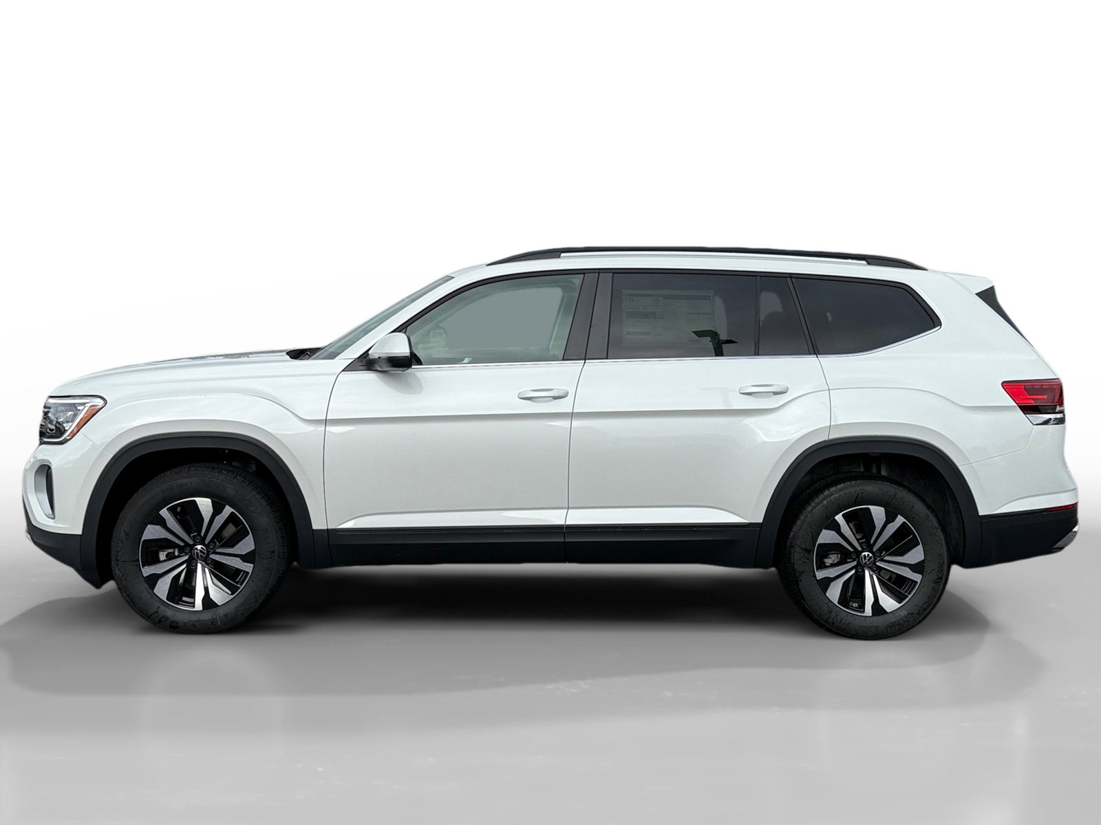 New 2026 Volkswagen Atlas SE image 2