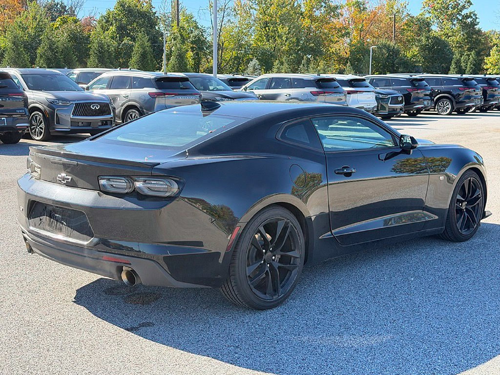 Used 2023 Chevrolet Camaro LT RWD image 7