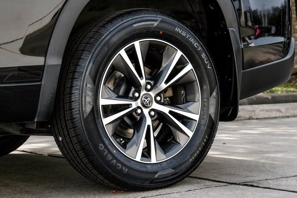 Used 2017 Toyota Highlander Plus image 65