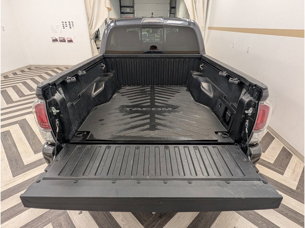 Used 2023 Toyota Tacoma TRD Off-Road w/ Technology Package image 25