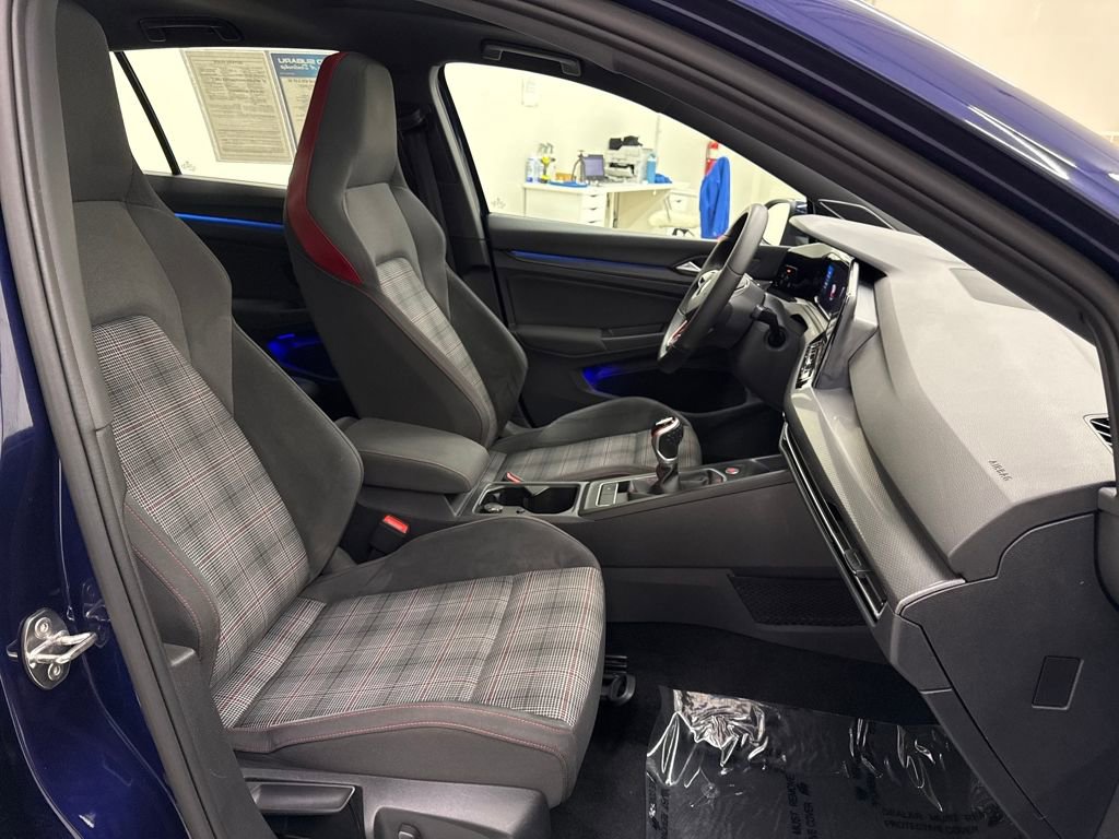 Used 2022 Volkswagen GTI SE image 23