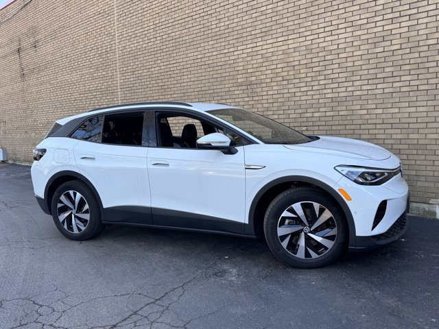 Used 2023 Volkswagen ID.4 Pro image 5