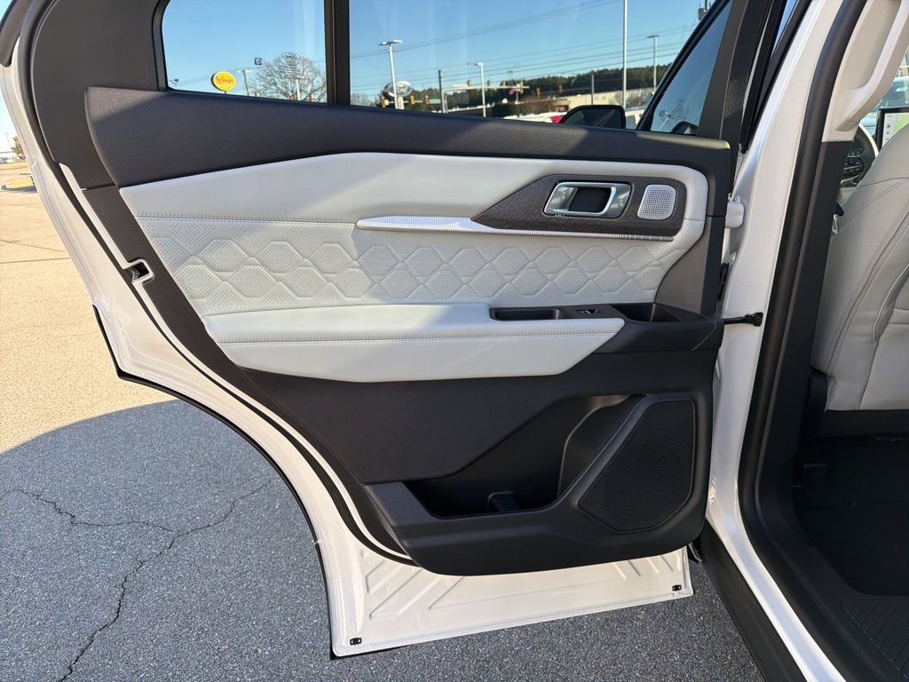 New 2026 Ford Explorer Platinum w/ LUX Leather Package image 15