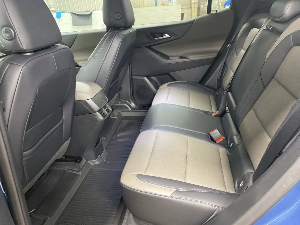 New 2026 Chevrolet Equinox LT w/ Convenience Package II AWD/4WD image 25
