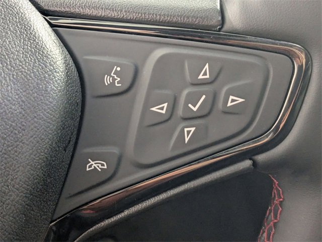 Used 2023 Chevrolet Equinox RS w/ RS Leather Package image 17