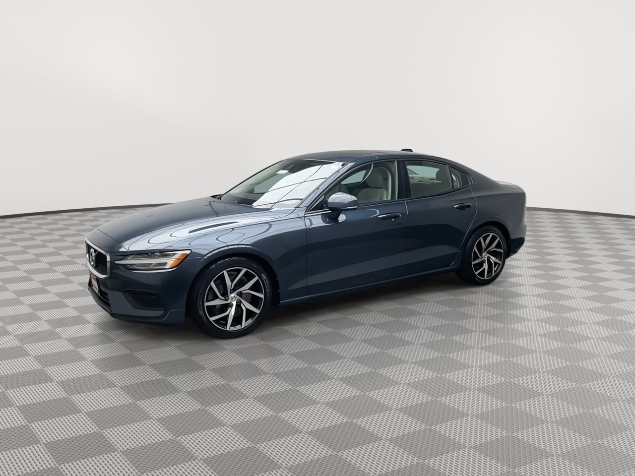 Used 2019 Volvo S60 T6 Momentum w/ Premium Package image 35