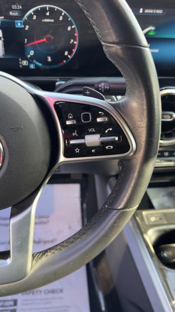 Used 2022 Mercedes-Benz GLB 250 w/ Premium Package Lite image 12