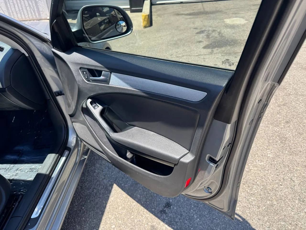 Used 2009 Audi A4 2.0T Premium image 21