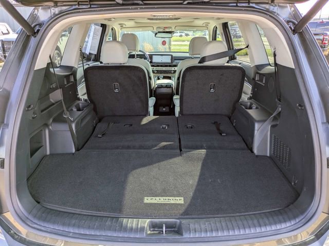 Used 2024 Kia Telluride EX w/ EX Captain's Chair Package image 13