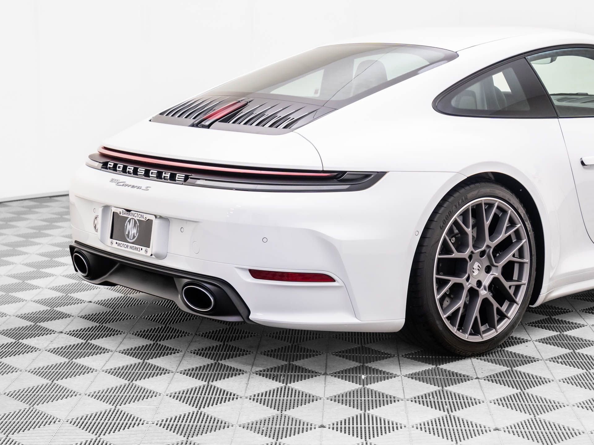 Used 2025 Porsche 911 Carrera S image 27
