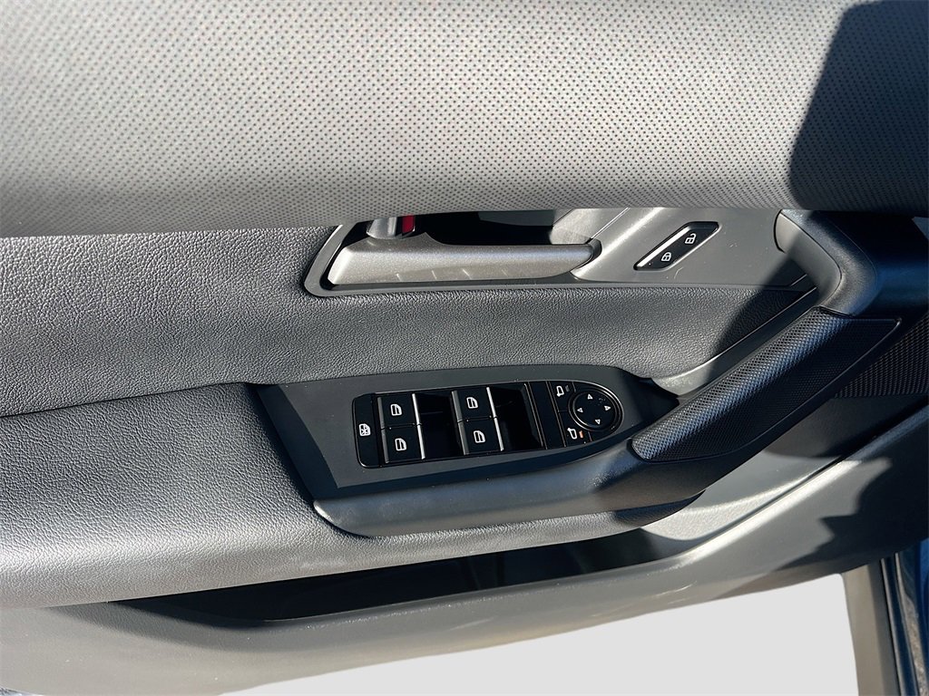 Used 2025 MAZDA CX-50 AWD 2.5 S w/ Weather Package image 17