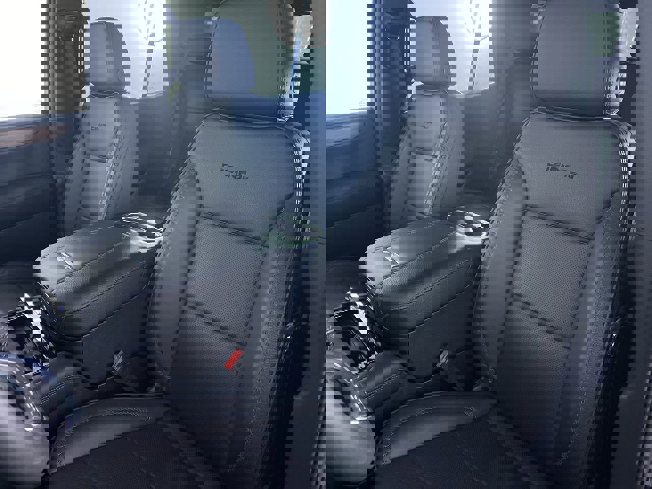 Certified 2025 GMC Yukon Denali image 11