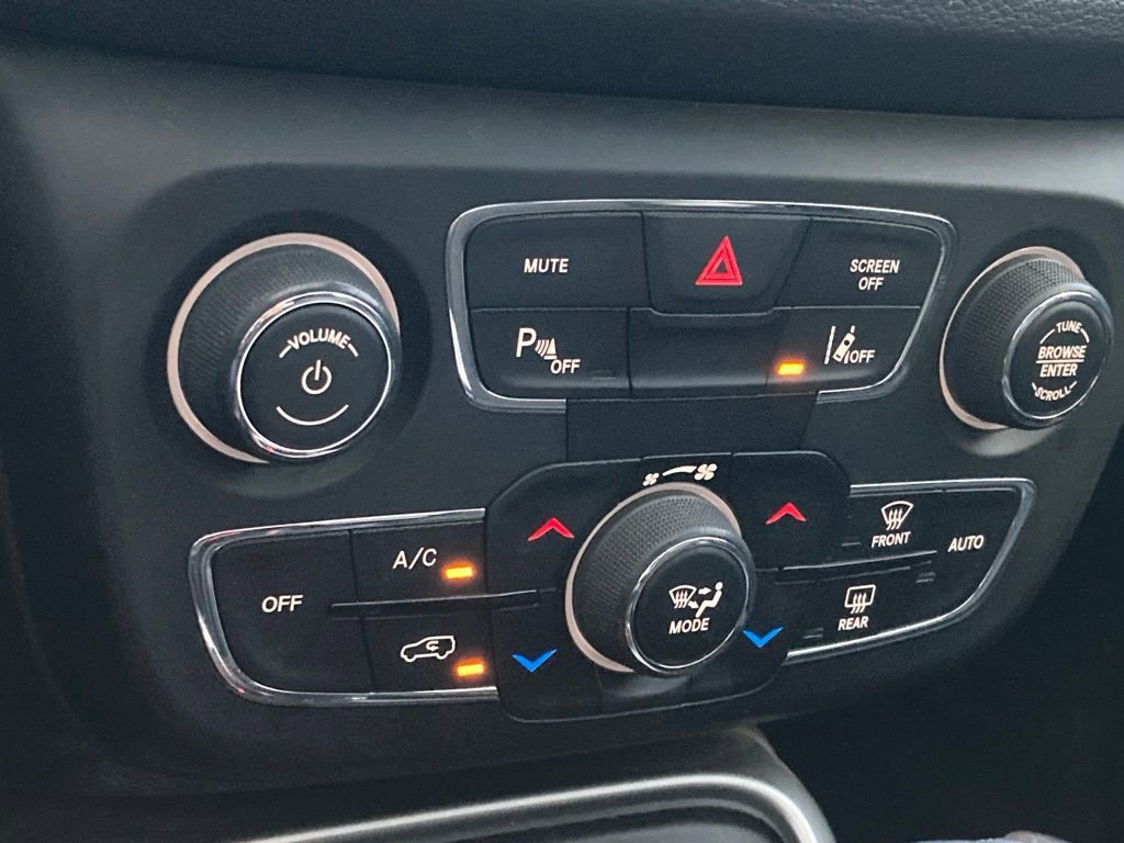 Used 2020 Jeep Compass Latitude FWD image 27