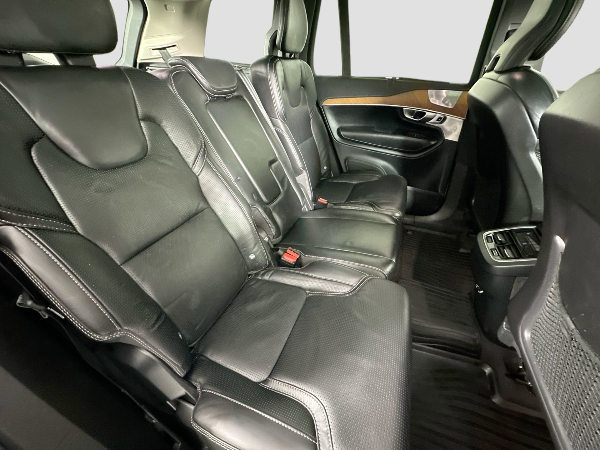 Used 2019 Volvo XC90 T6 Inscription w/ Advanced Package image 29