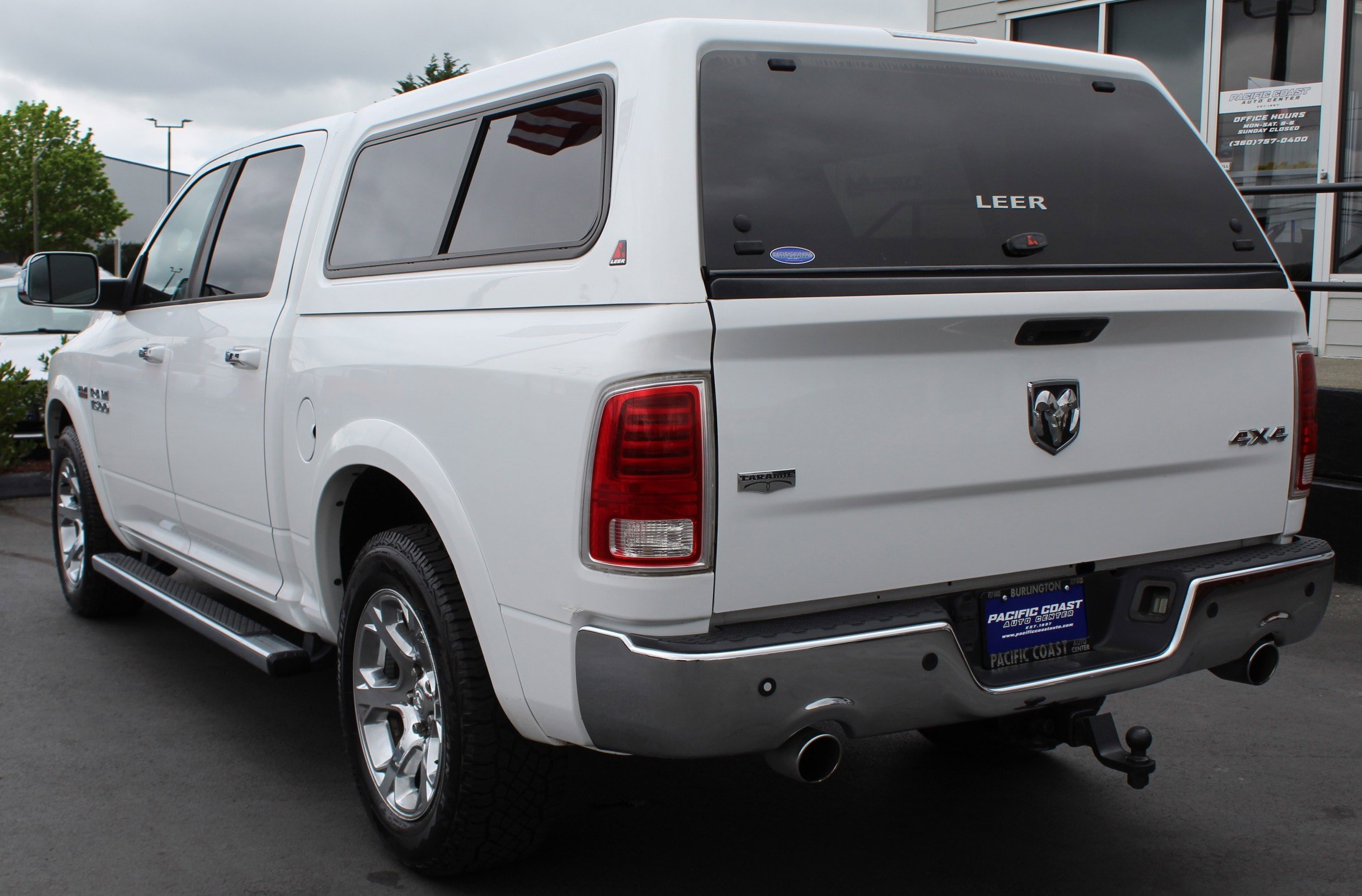 Used 2013 RAM 1500 Laramie w/ Convenience Group AWD/4WD image 4