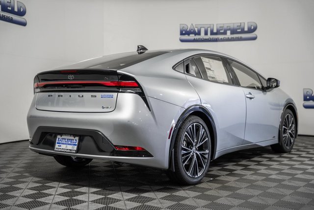 New 2026 Toyota Prius XLE image 11