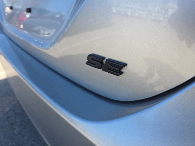 Used 2023 Toyota Camry SE image 5