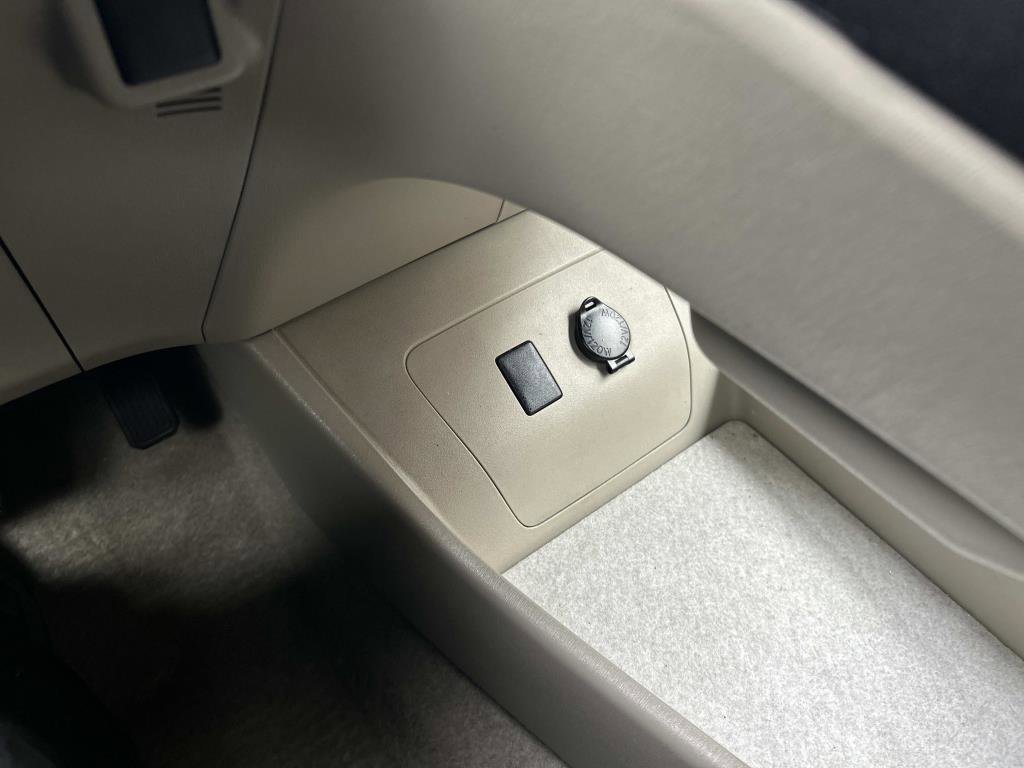 Used 2011 Toyota Prius Two image 28