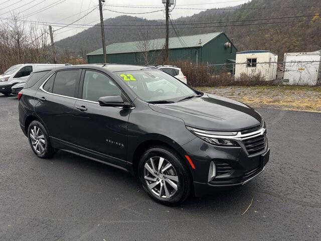Used 2022 Chevrolet Equinox LT image 3