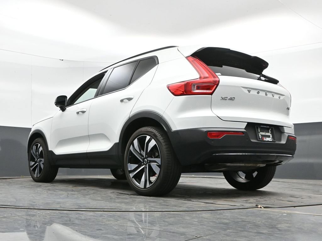 Used 2023 Volvo XC40 B5 Ultimate w/ Protection Package Premier AWD/4WD image 48