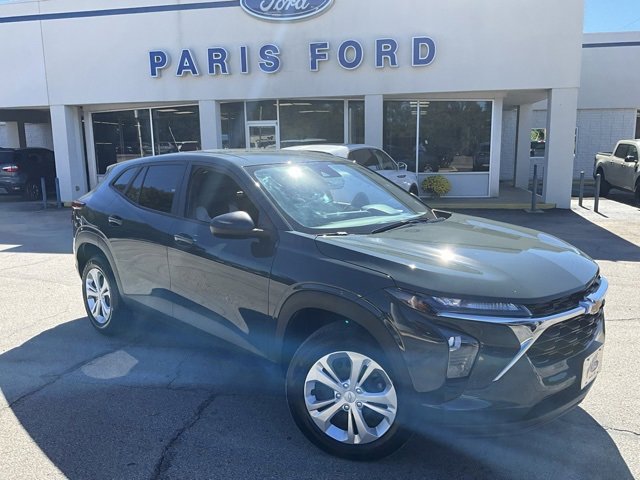 Used 2025 Chevrolet Trax LS