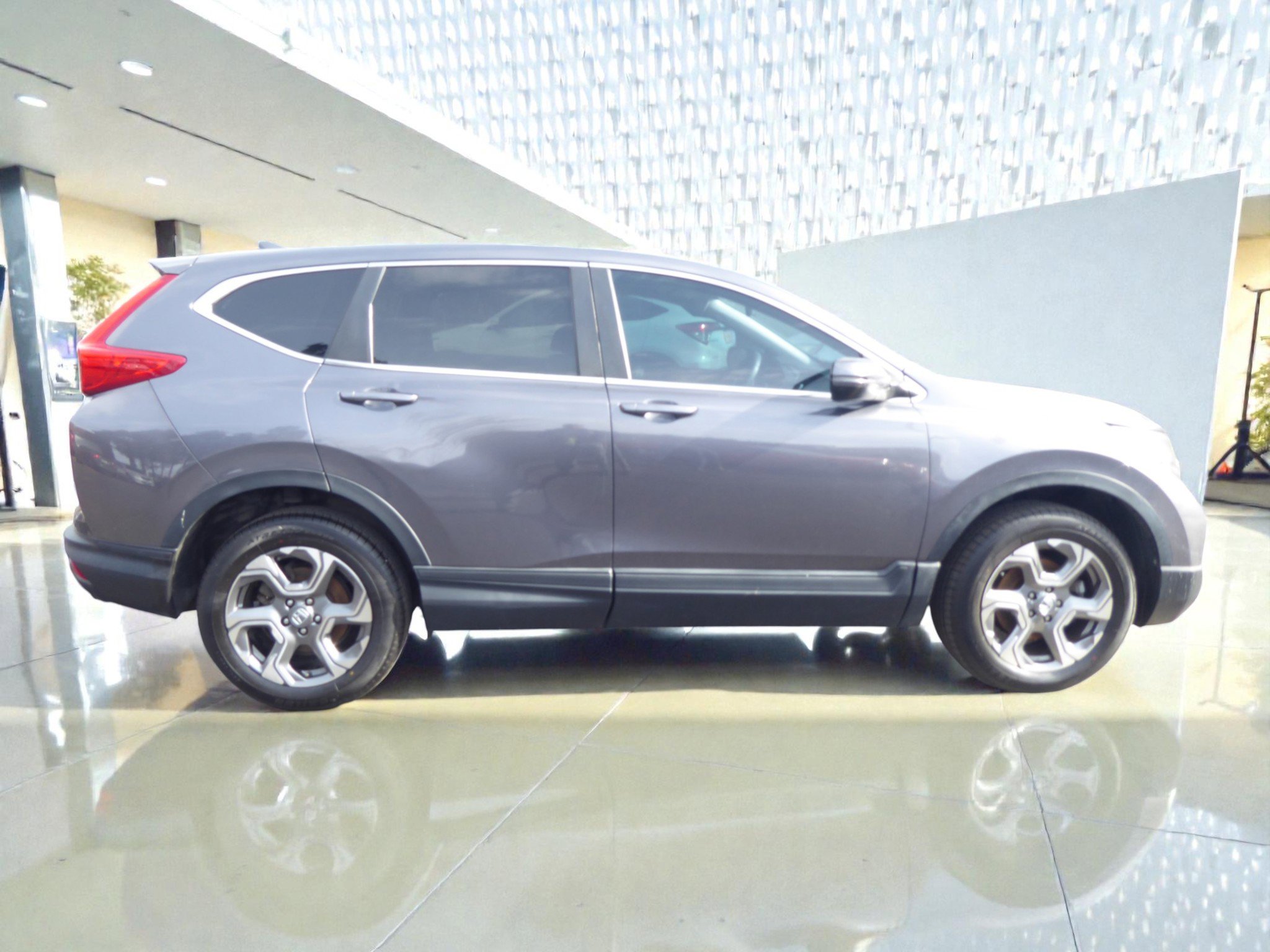 Used 2019 Honda CR-V EX image 6