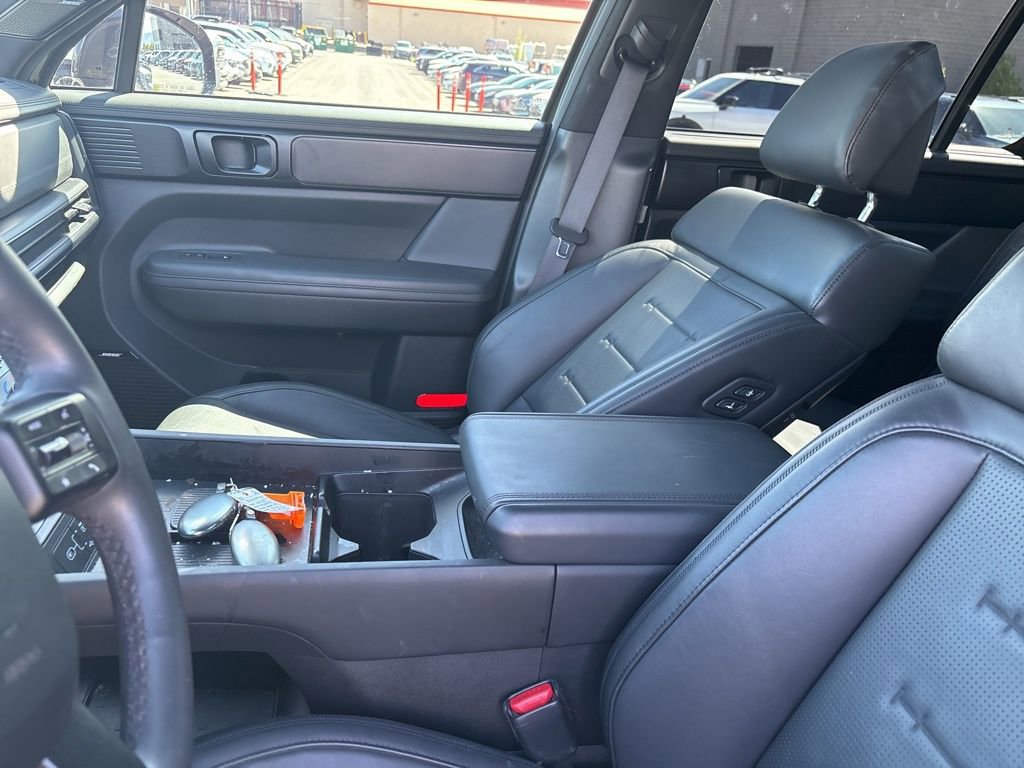 Used 2024 Hyundai Santa Fe Calligraphy image 8