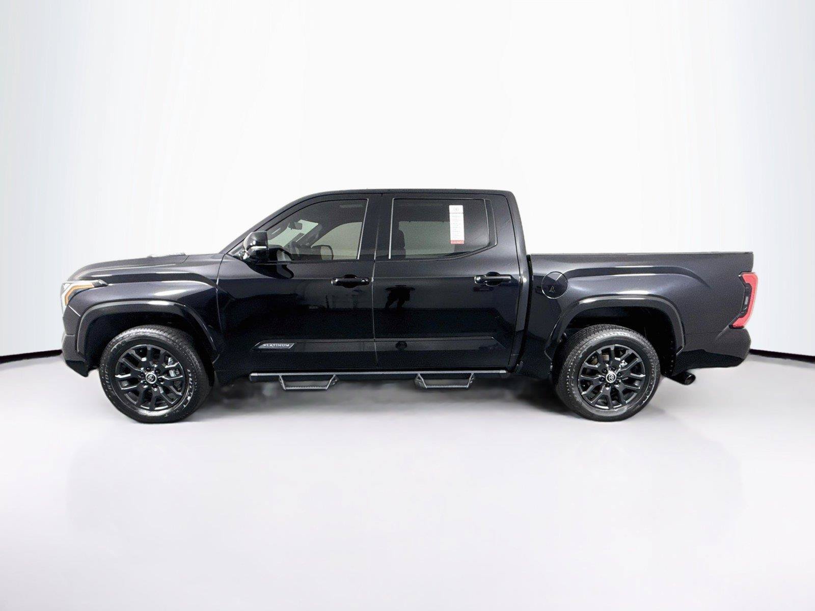 Used 2024 Toyota Tundra Platinum AWD/4WD image 14