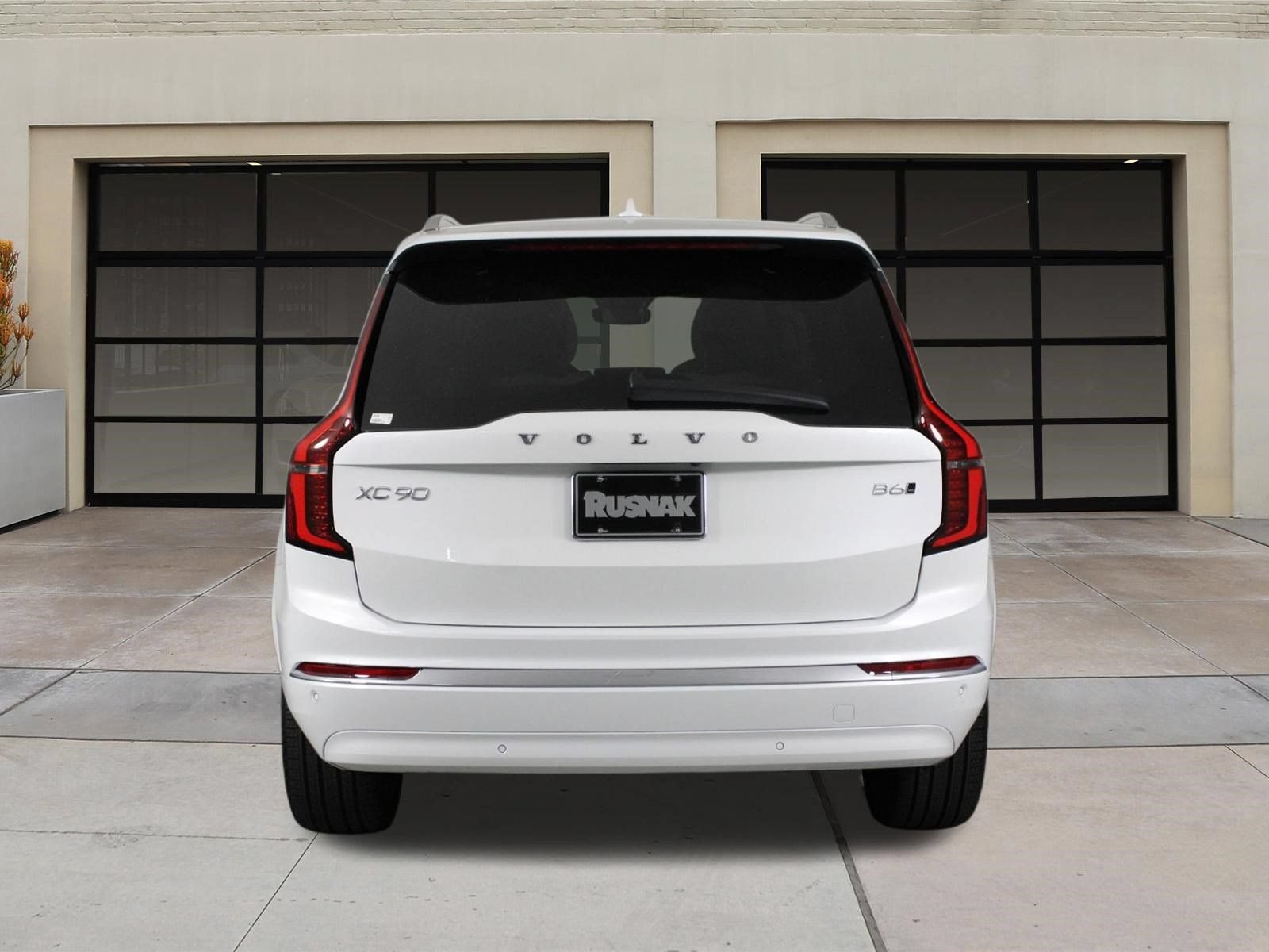 Certified 2026 Volvo XC90 B6 Plus AWD/4WD image 5
